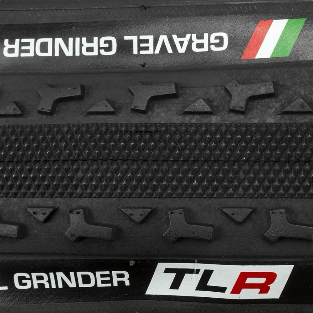 CHALLENGE GRAVEL GRINDER 700x33c Tubeless Ready Svart däck