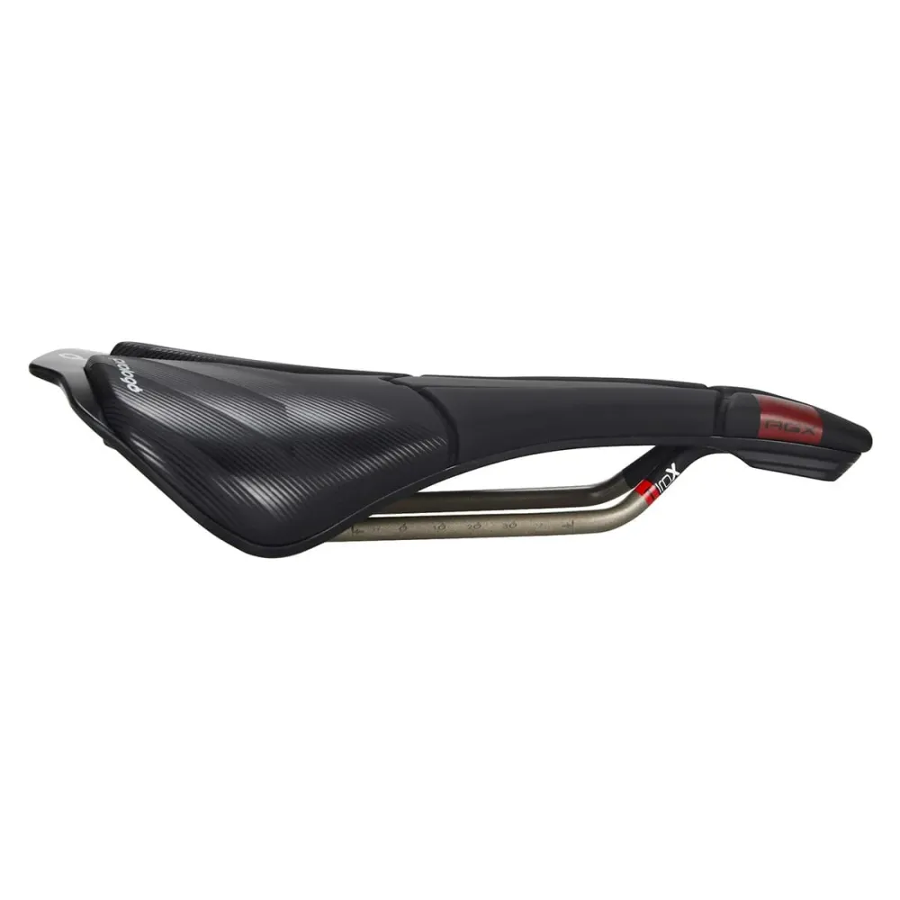 PROLOGO SCRATCH M5 AGX RAILS kolfibersadel 140 mm bred Svart