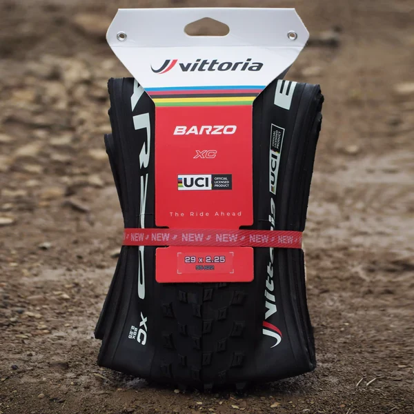 VITTORIA BARZO XC 29x2.25 "UCI Rainbow Edition" Tubeless Ready Soft Black-däck