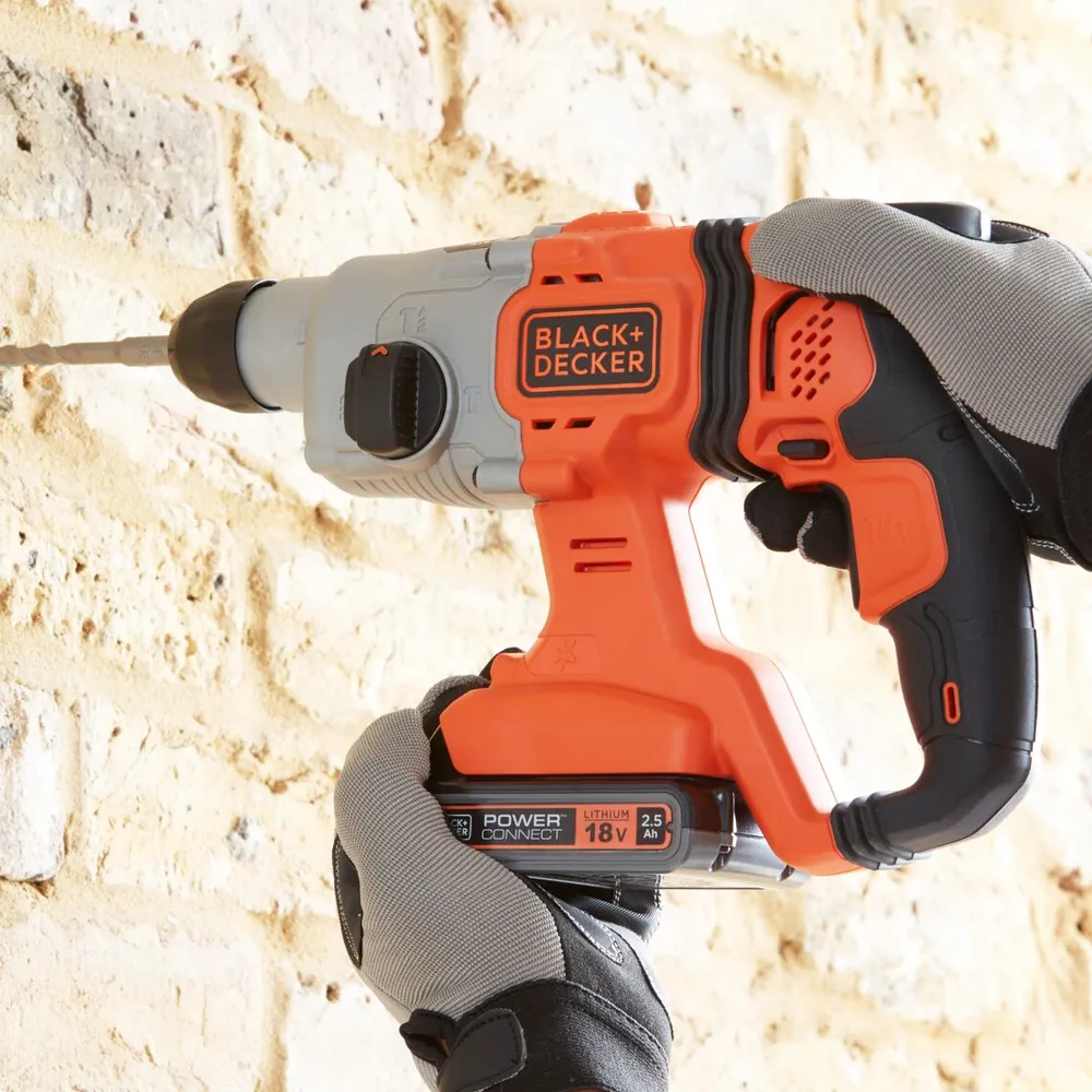 Black+Decker BCD900E2K-QW 18V 2.5Ah slagborrmaskin