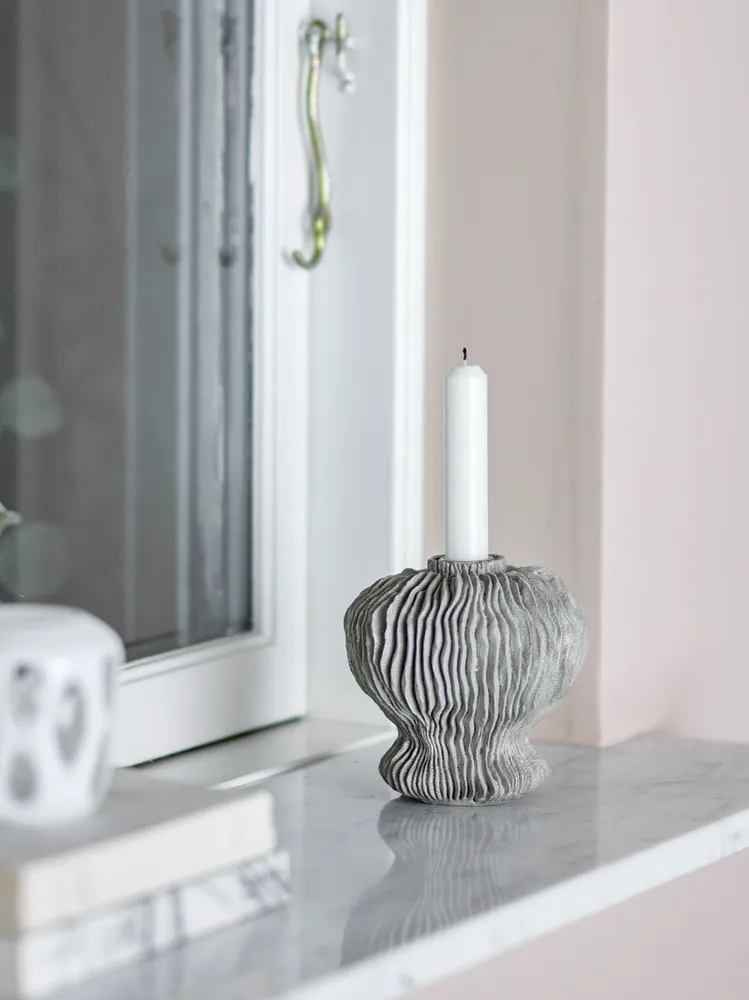 Bloomingville Briar Ljuslykta, Grå, Polyresin