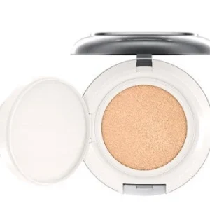 MAC Lightful C+ Coral Grass Cushion Compact Foundation Light