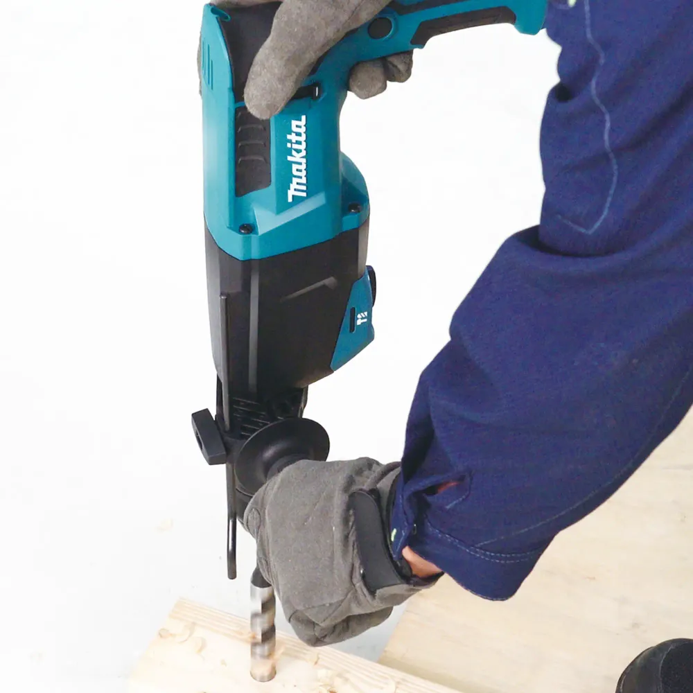 Makita HR2670FT 800W borrhammare