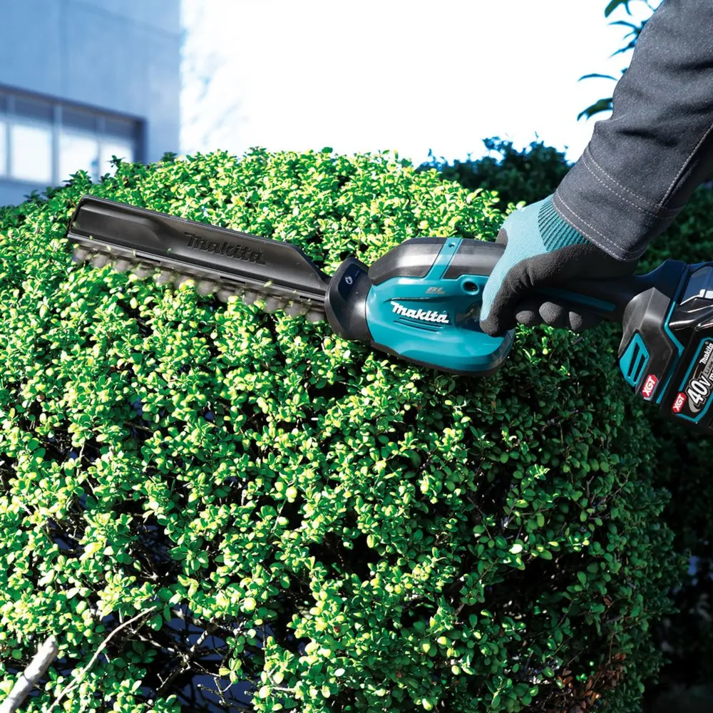 Makita UH023GZ 40V häcksax