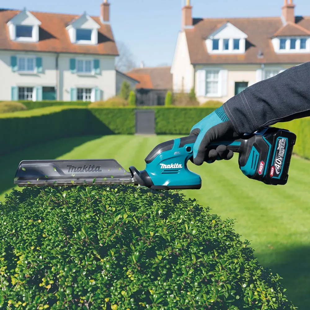 Makita UH023GZ 40V häcksax