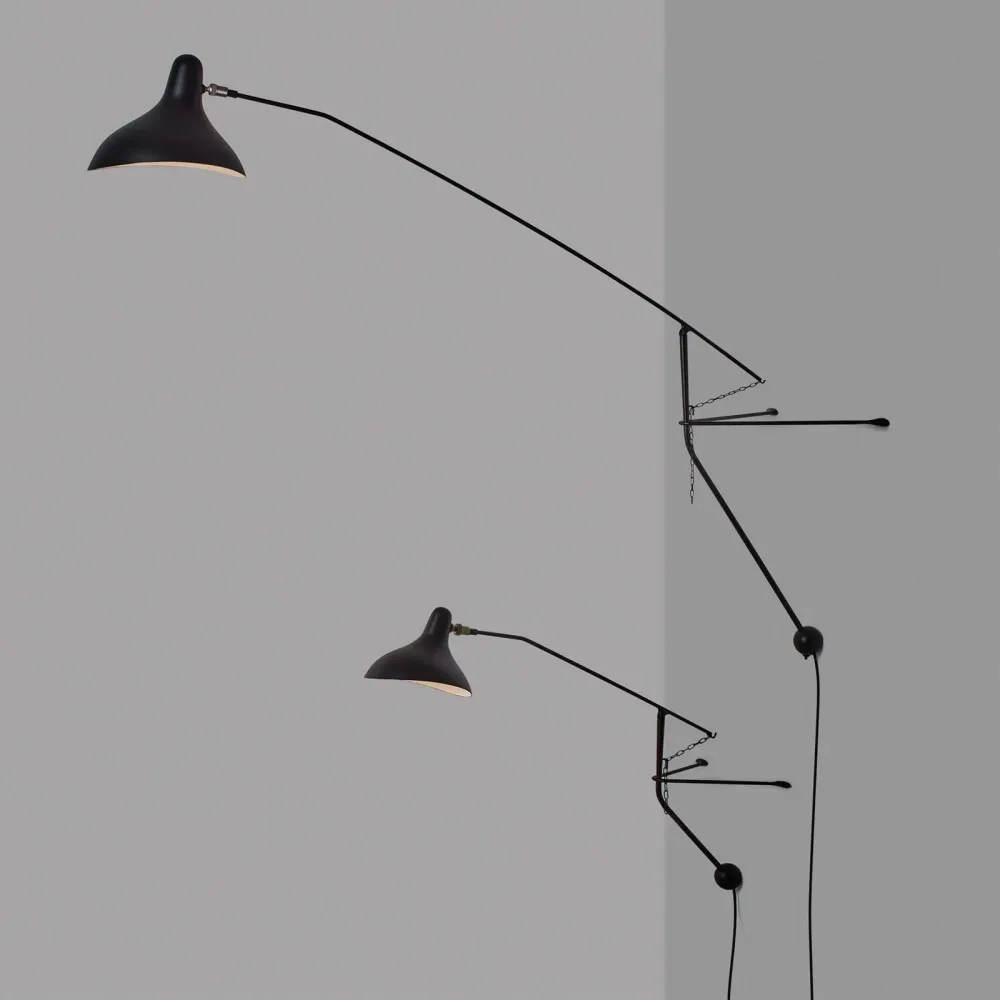 Mantis BS2 Wall Lamp