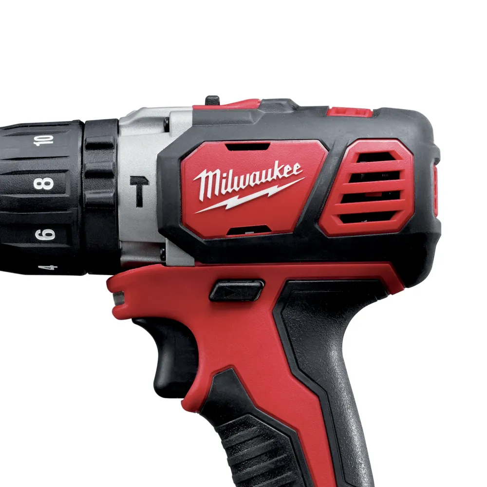 Milwaukee M18 BPD-202C 18V 2Ah slagborrmaskin