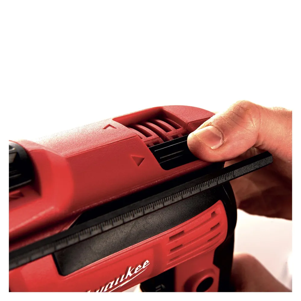 Milwaukee PD705 705W slagborrmaskin