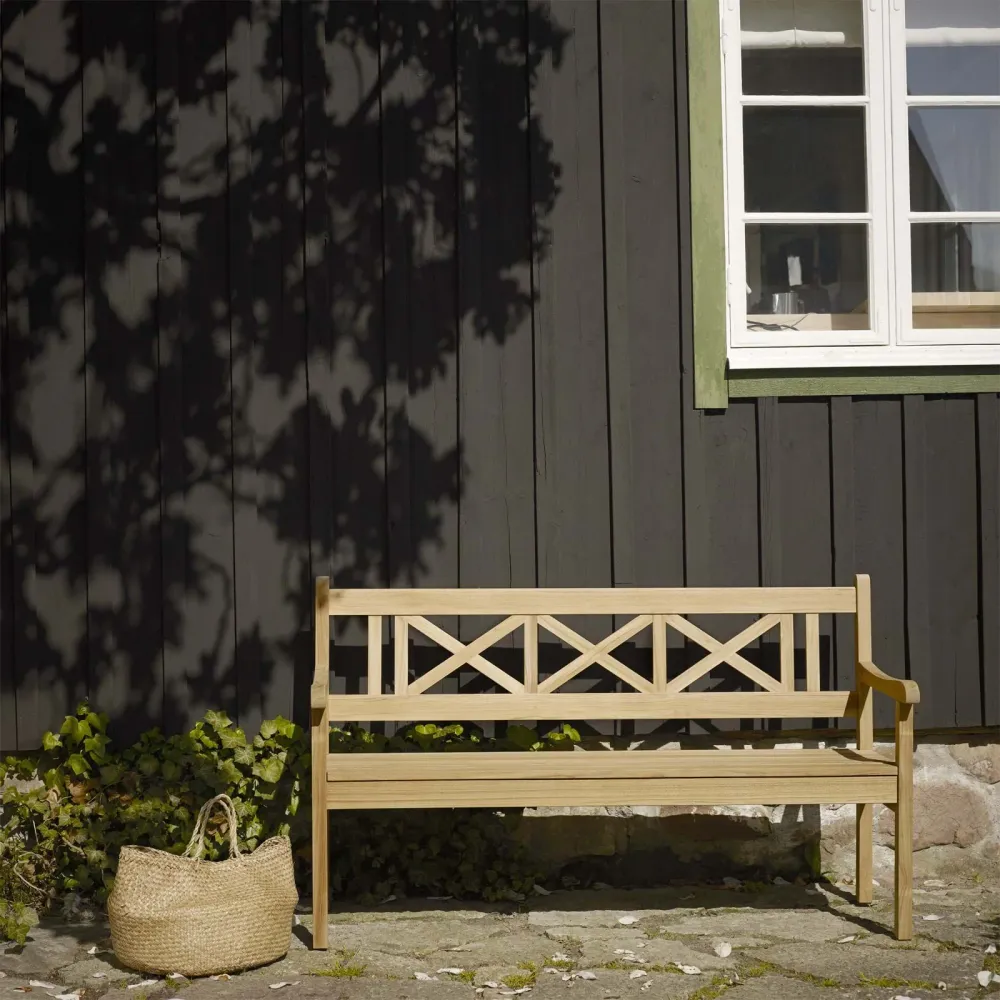 Skagen Bench