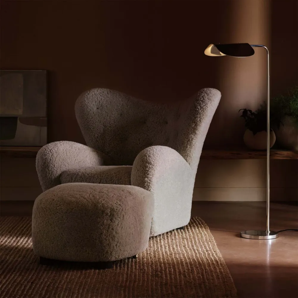 Wing Floor Lamp